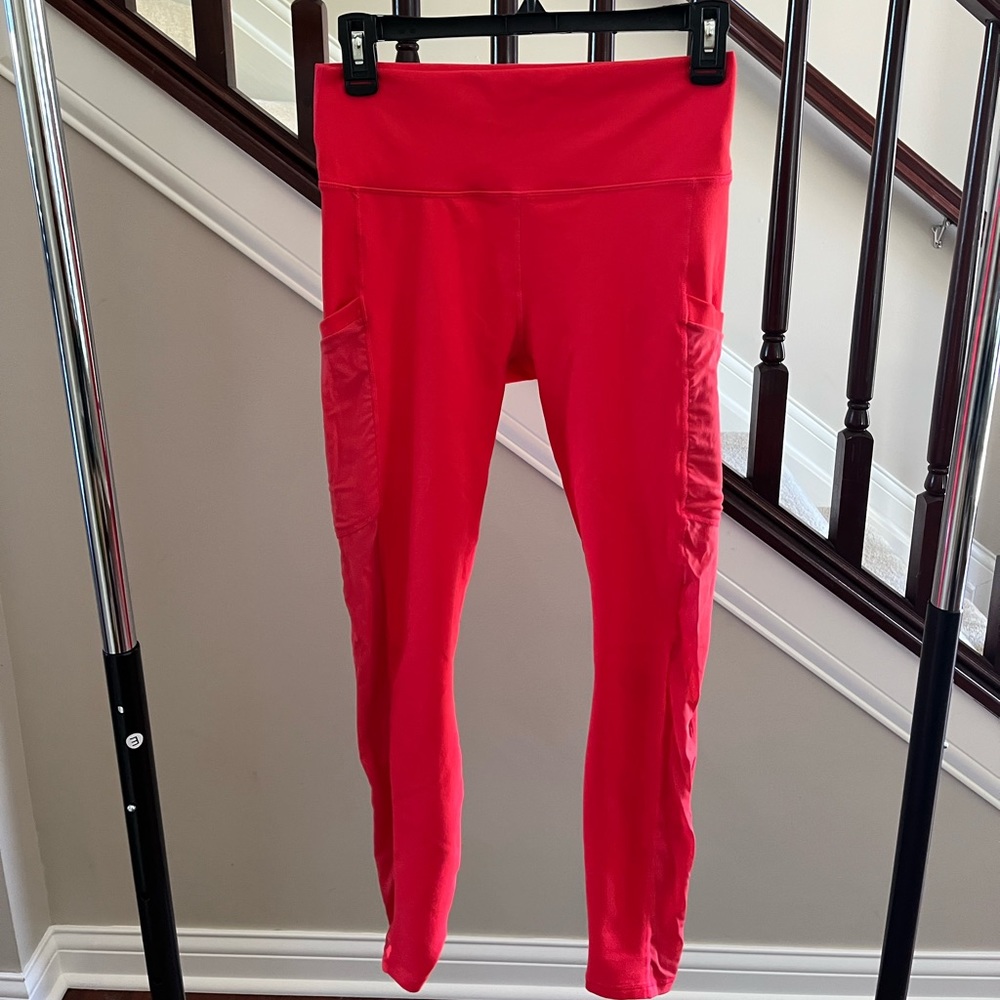 Fabletics leggings with pockets